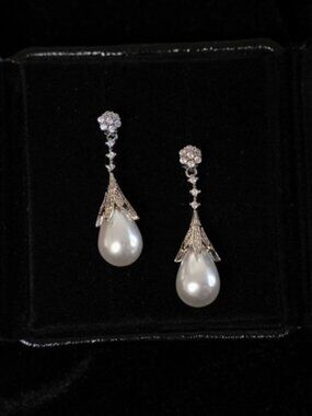 Silver‑Tone Vintage Teardrop Pearl Dangle Earrings Rhinestone Bridal Drop Earrin